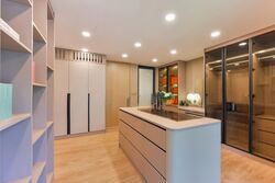 Shrewsbury Road (D11), Terrace #536270311